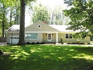 2nd image of 23095 Hilliard Blvd
