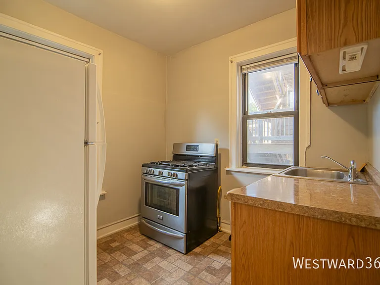 6055 N Hermitage Ave #1 — Photo 7