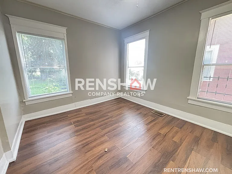 696 Decatur St — Photo 8