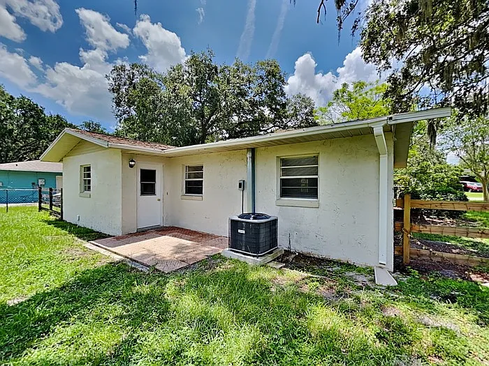 39643 Meadowood Loop — Photo 2