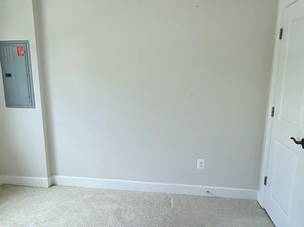 3511 Carnaby St, Hyattsville, MD 20782