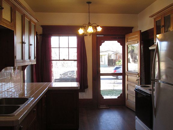 5th image of 400 W Las Cruces Ave