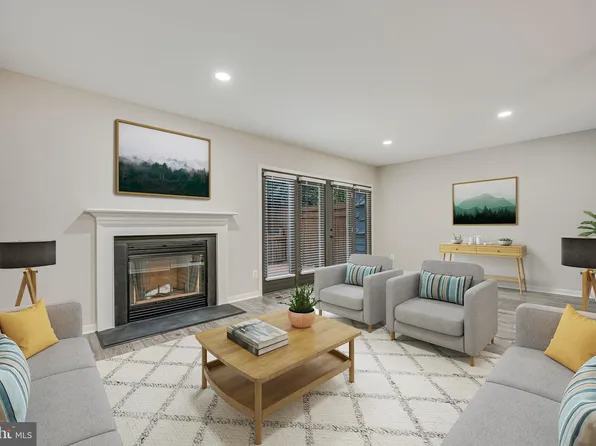 4031 Lake Glen Rd, Fairfax, VA 22033