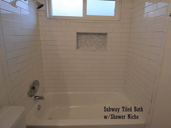 5th image of 14120 Hamlin St APT 17