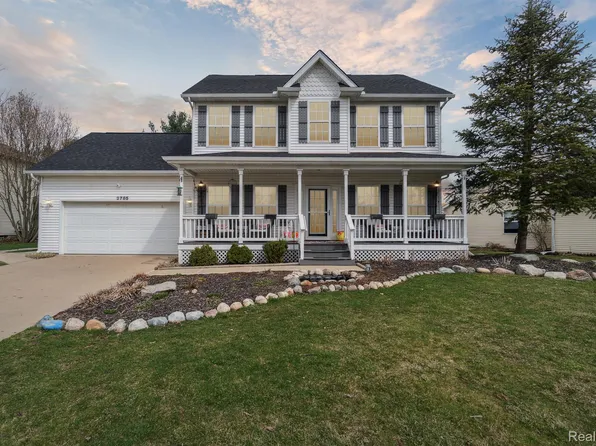 2785 Laurel Ridge Ln, Howell, MI 48843