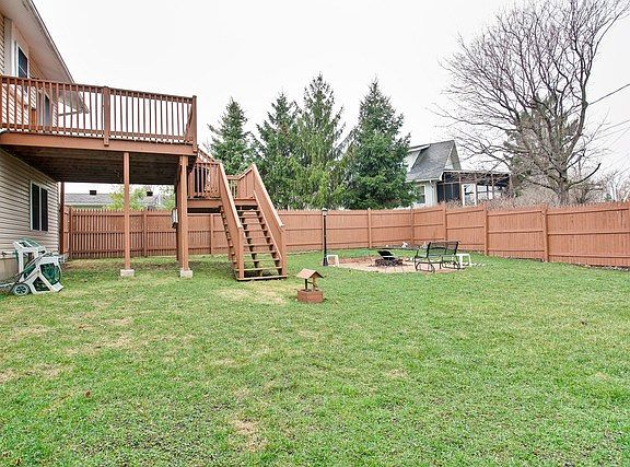 3rd image of 34900 N Rock Island St