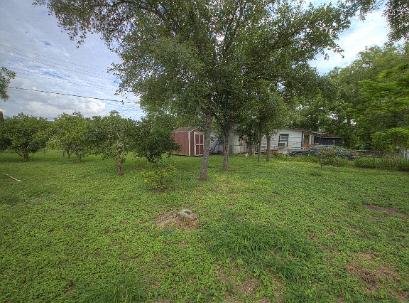 2nd image of 315 Lozano Ln