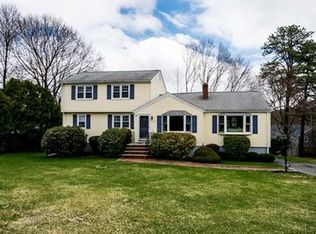 43 Robinson Rd, Woburn, MA 01801