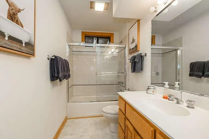 12160 Lausanne Way — Photo 25