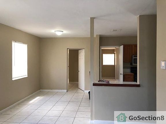4th image of 1619 NW 13th St