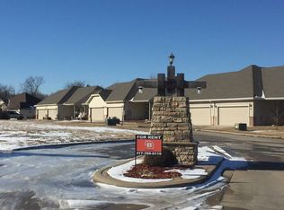 2375 S Pike Ave UNIT G, Bolivar, MO 65613