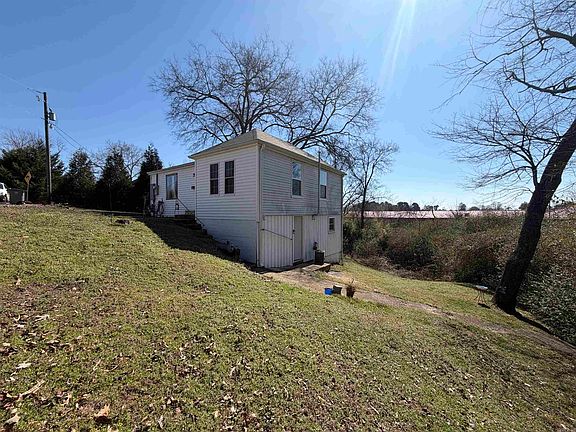 4th image of 123 Leeper St