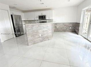 11612 NW 50th Ter #TOWNHOUSE 11612, Miami, FL 33178