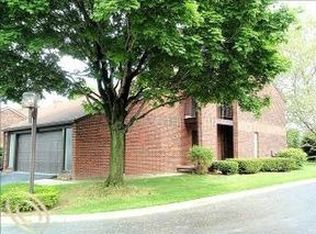24 Blair Ln #23, Dearborn, MI 48120