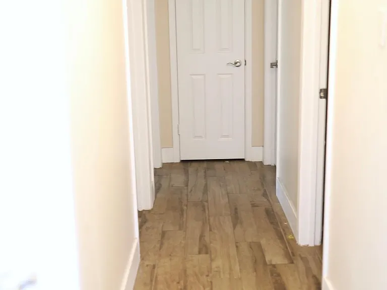 22 E Fairmont Dr — Photo 8