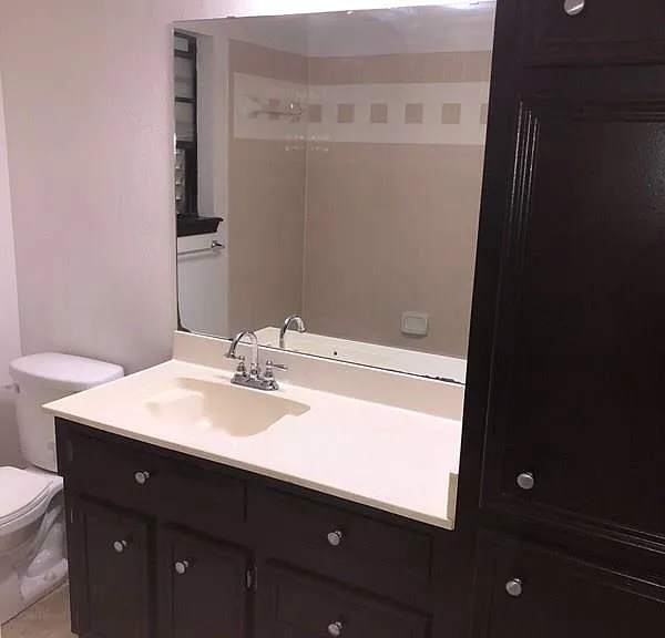 501 Geraldine Ln — Photo 3
