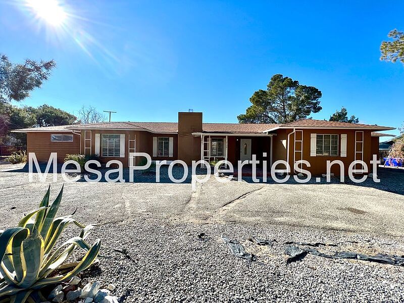 1st image of 21281 Pine Ridge Ave