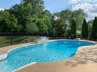 2218 Arnold Palmer Dr, Belleville, IL 62220