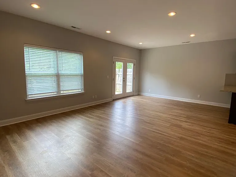 8445 Brookmoor Ln — Photo 5