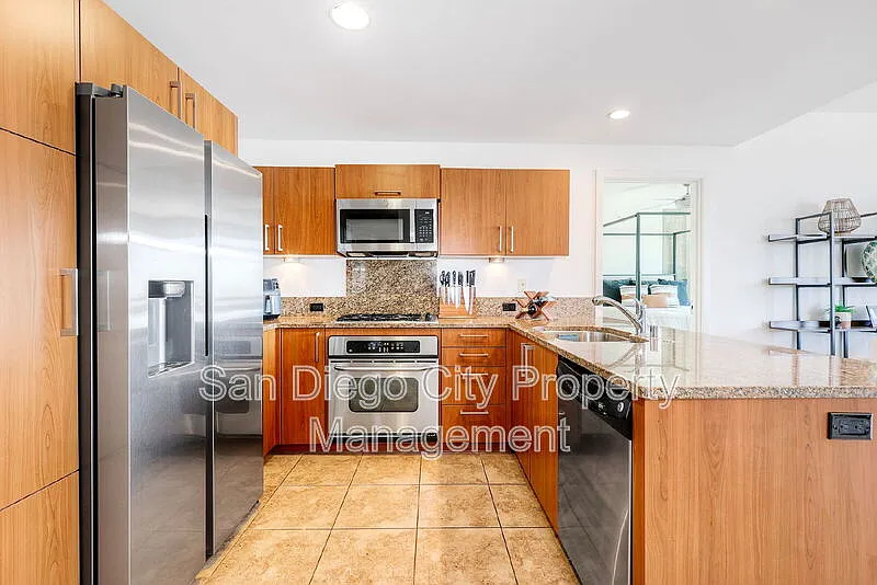 2 bed, 2.0 bath, 1309 sqft, $4,700 — Photo 2