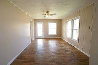 5th image of 109 E Egyptian Ave