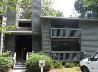 422 Tuxworth Cir, Decatur, GA 30033