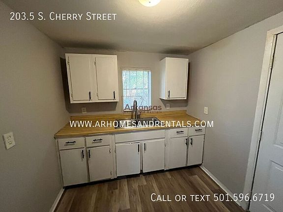 4th image of 203.5 S Cherry St