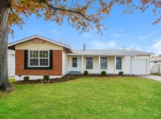 11574 Arroyo Dr, Florissant, MO 63033
