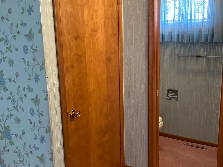 4924 Cresthaven Dr — Photo 11