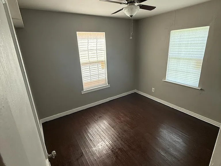 1414 Dunaway St #B — Photo 4