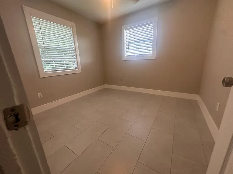 1665 Moreno Ave — Photo 19