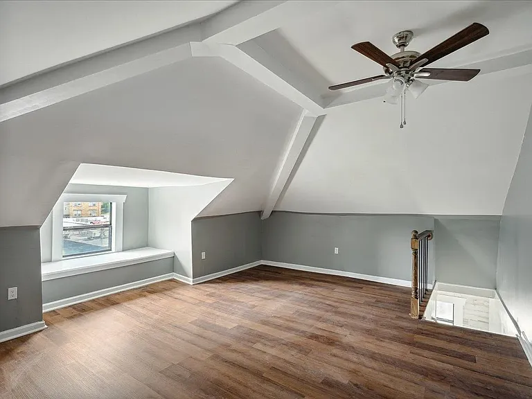 156 N Tucker St — Photo 22