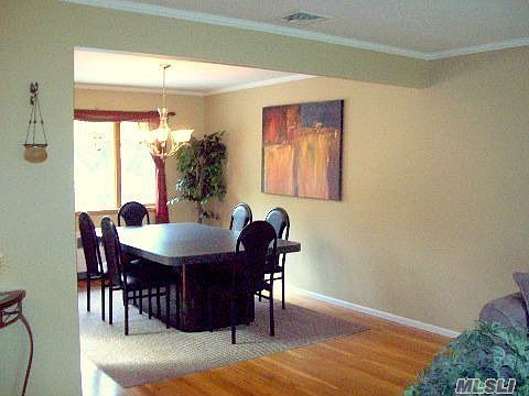 4th image of 11 Lark Ln