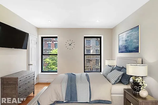 Rented by REAL New York | media 8