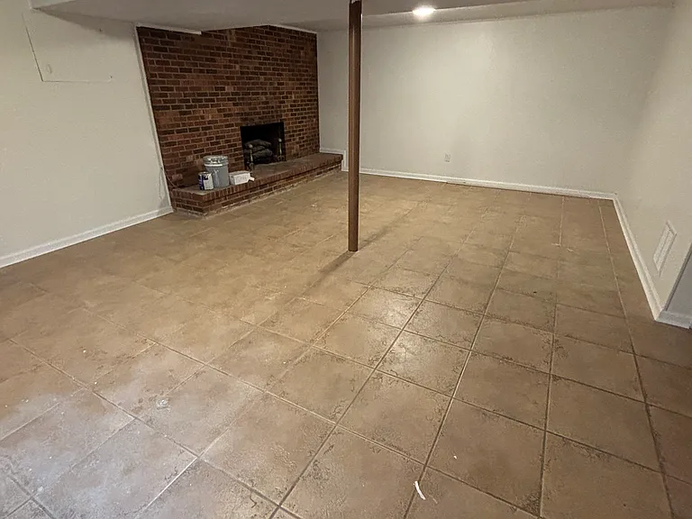 keeping room/living room area