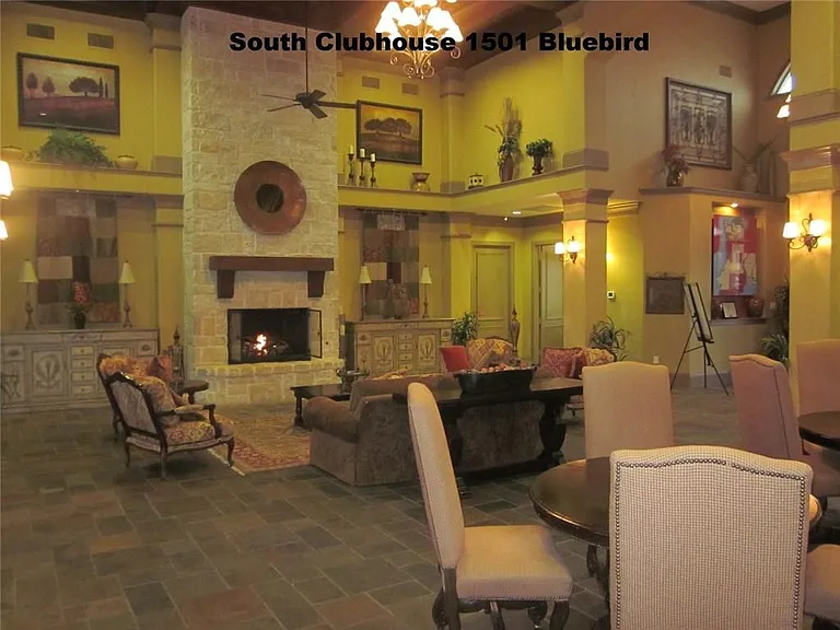 817 Silvermoon Dr — Photo 15