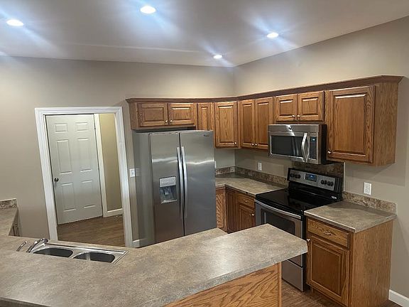 Kitchen Pic 1
