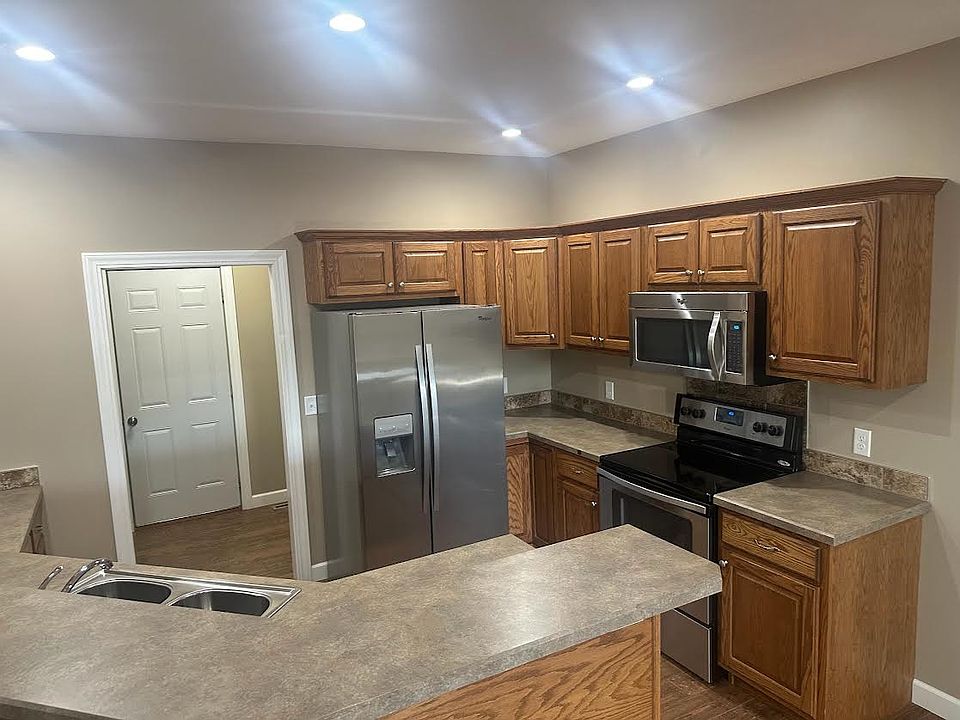Kitchen Pic 1