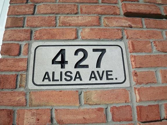 4th image of 427 Alisa Ave