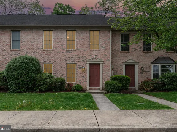 332 Stonehedge Ln, Mechanicsburg, PA 17055