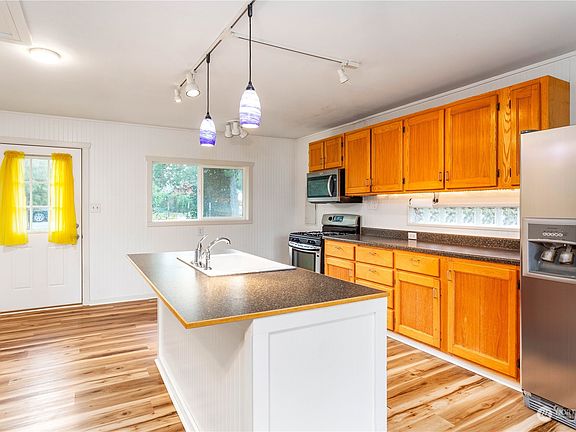 5th image of 8192 Skeena Way