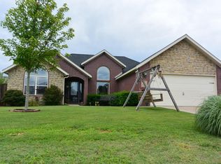 110 Solomon Cir, Forsyth, MO 65653