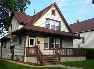 1552 S 75th St, West Allis, WI 53214