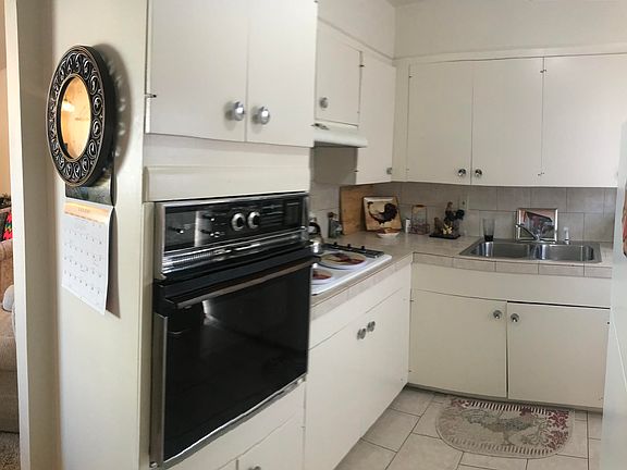 4th image of 211 SW Claypool St