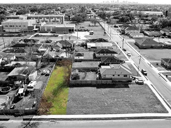 2318 Vienna St, New Orleans, LA 70122