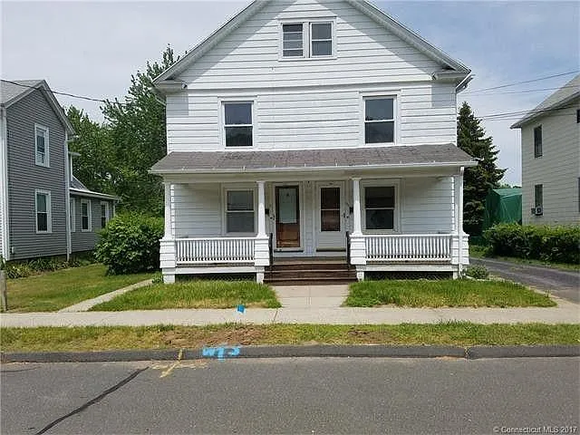 3 bed, 1.5 bath, 1400 sqft, $2,300 — Photo 2