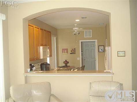 5th image of 10407 Avila Cir