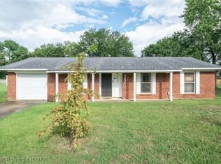 8023 Colony Ln, Fort Smith, AR 72908