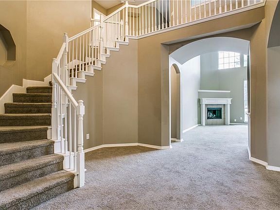 3rd image of 204 Ephraim Dr