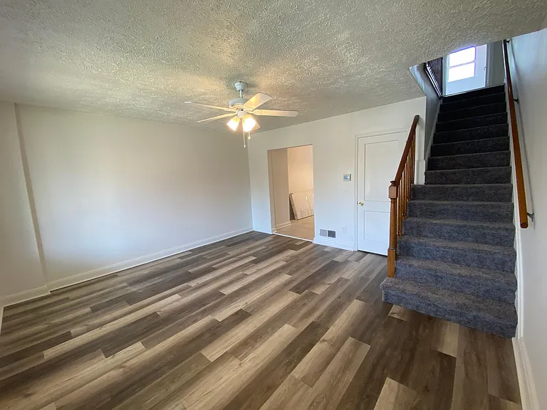446 Grovethorn Rd — Photo 7